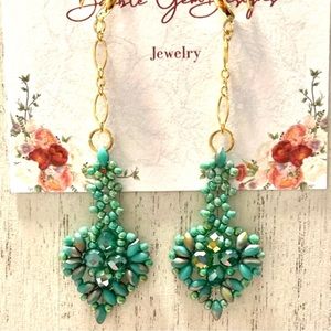 Handcrafted green Japanese seed beads & Crystal beads dangle Fashion Earring